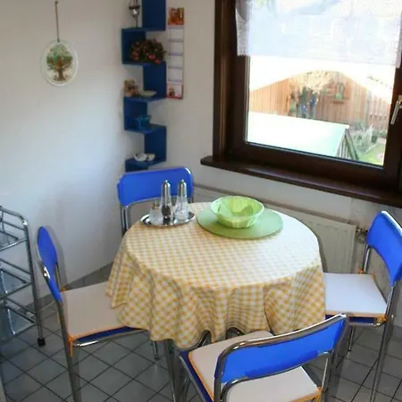 Ferienwohnung Haus Wiesengrund شقة